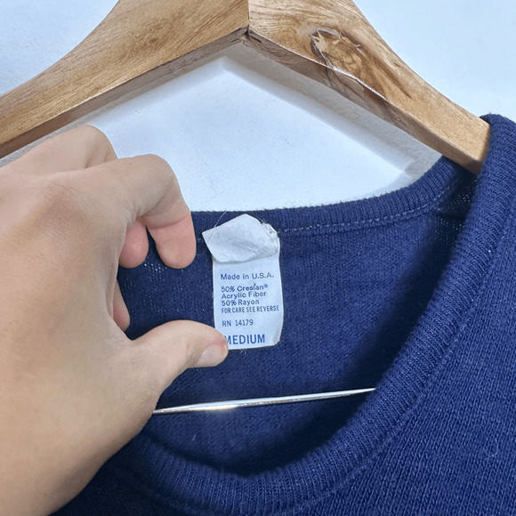 VINTAGE HIGH SCHOOL CONCERT CHOIR SWEATER navy blue knit v neck pullover M - Picture 4 of 6